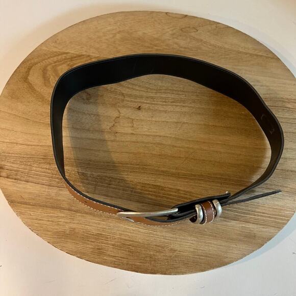 Vintage 90s Tan Vegan Leather Wide Silver Buckle Belt Size XS/S - Picture 5 of 9